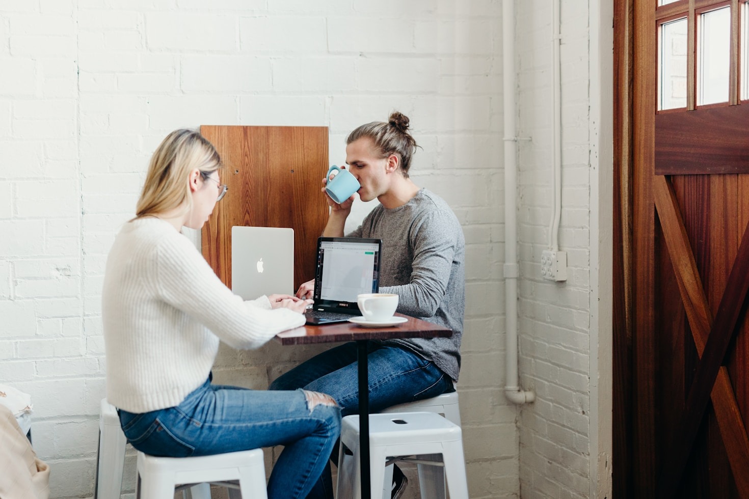 Intentional Spending: 10 Smart Ways to Spend With Purpose